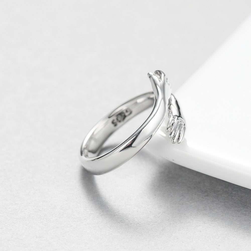 Lustre & Co - hug ring