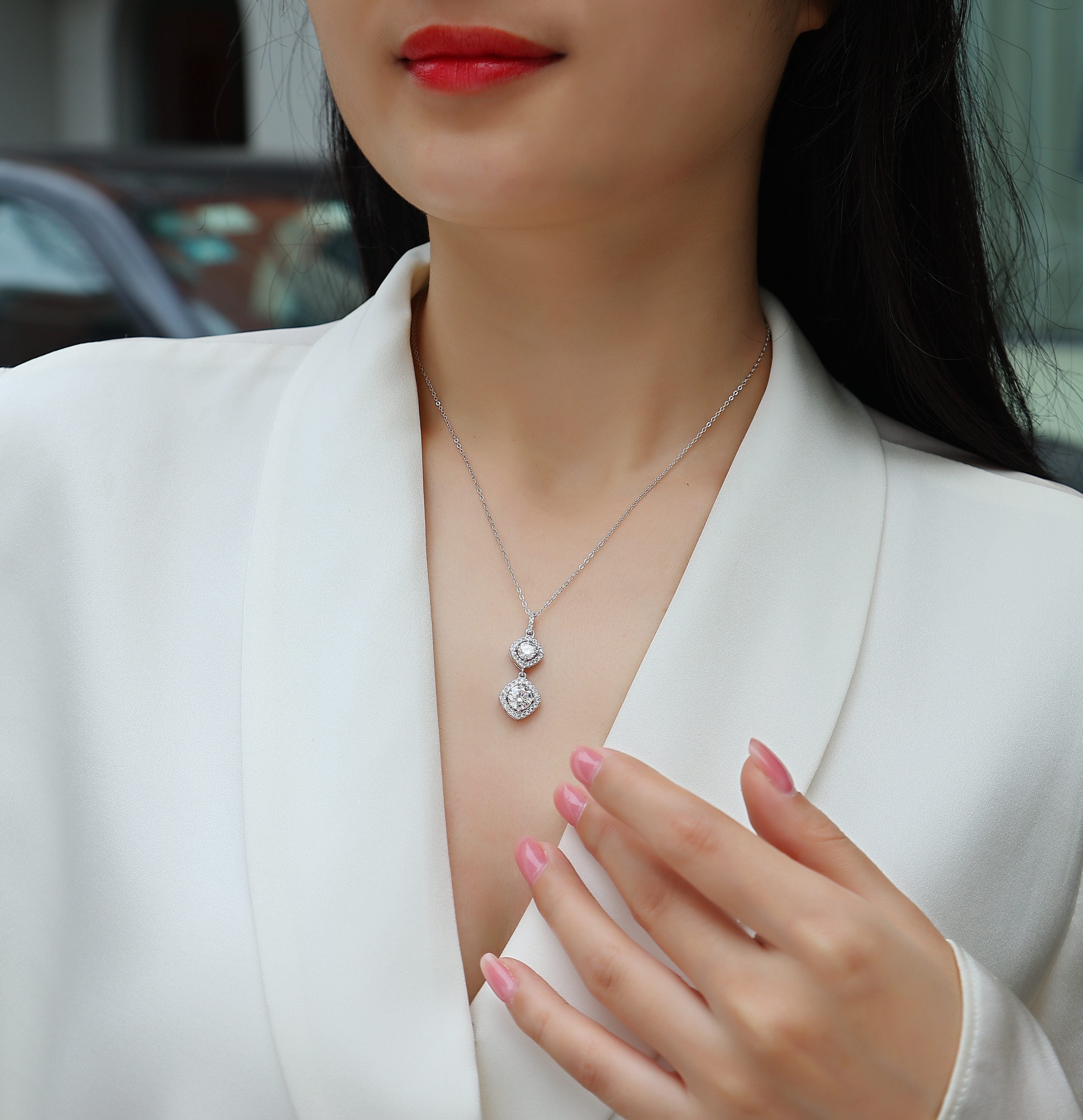 Snowy Wonderland - With 1-carat Moissanite S925 Sterling Silver And Platinum Plating