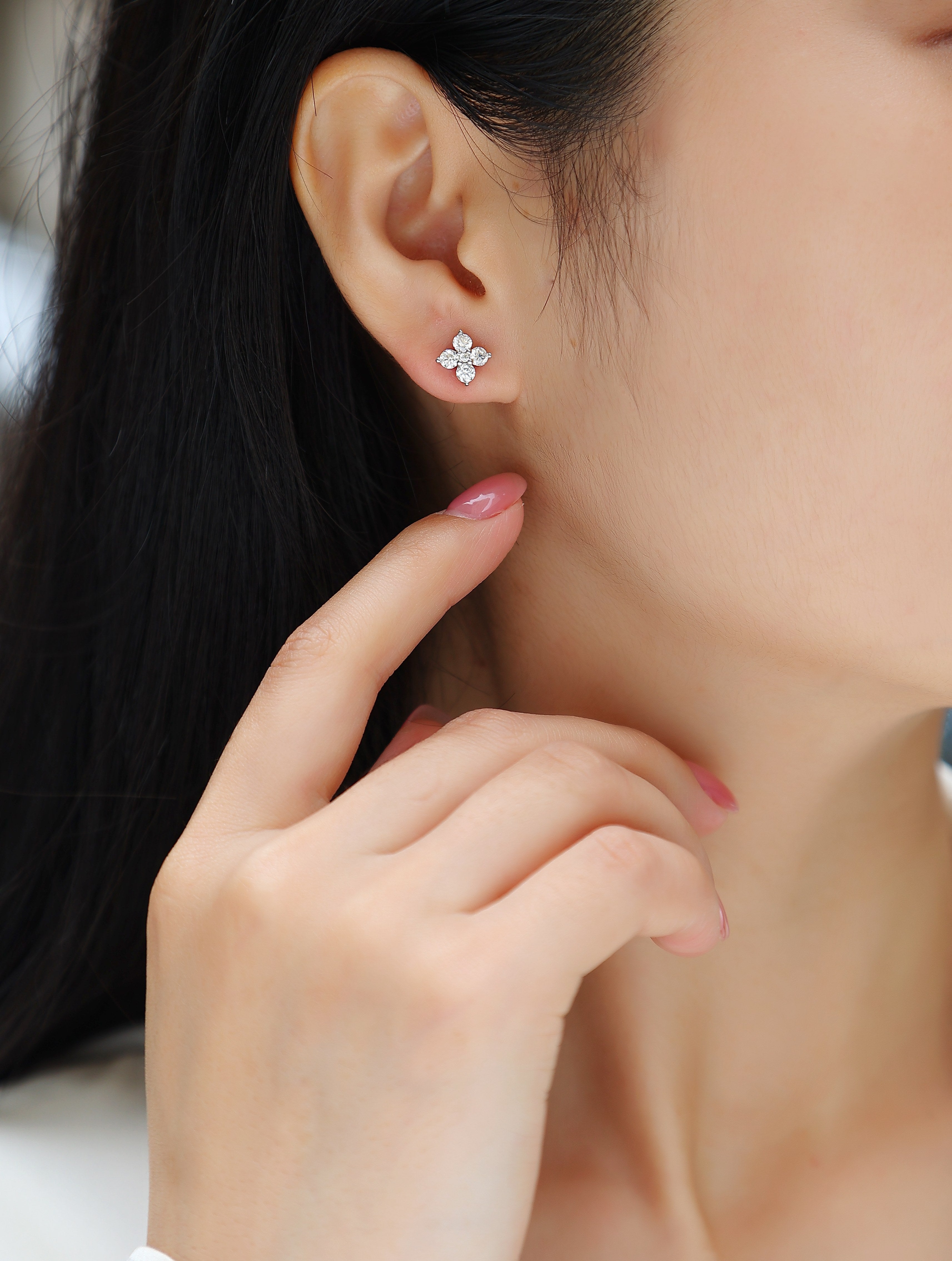 Sweetheart French Moissanite Stud Earrings – S925 Sterling Silver, Platinum Plated
