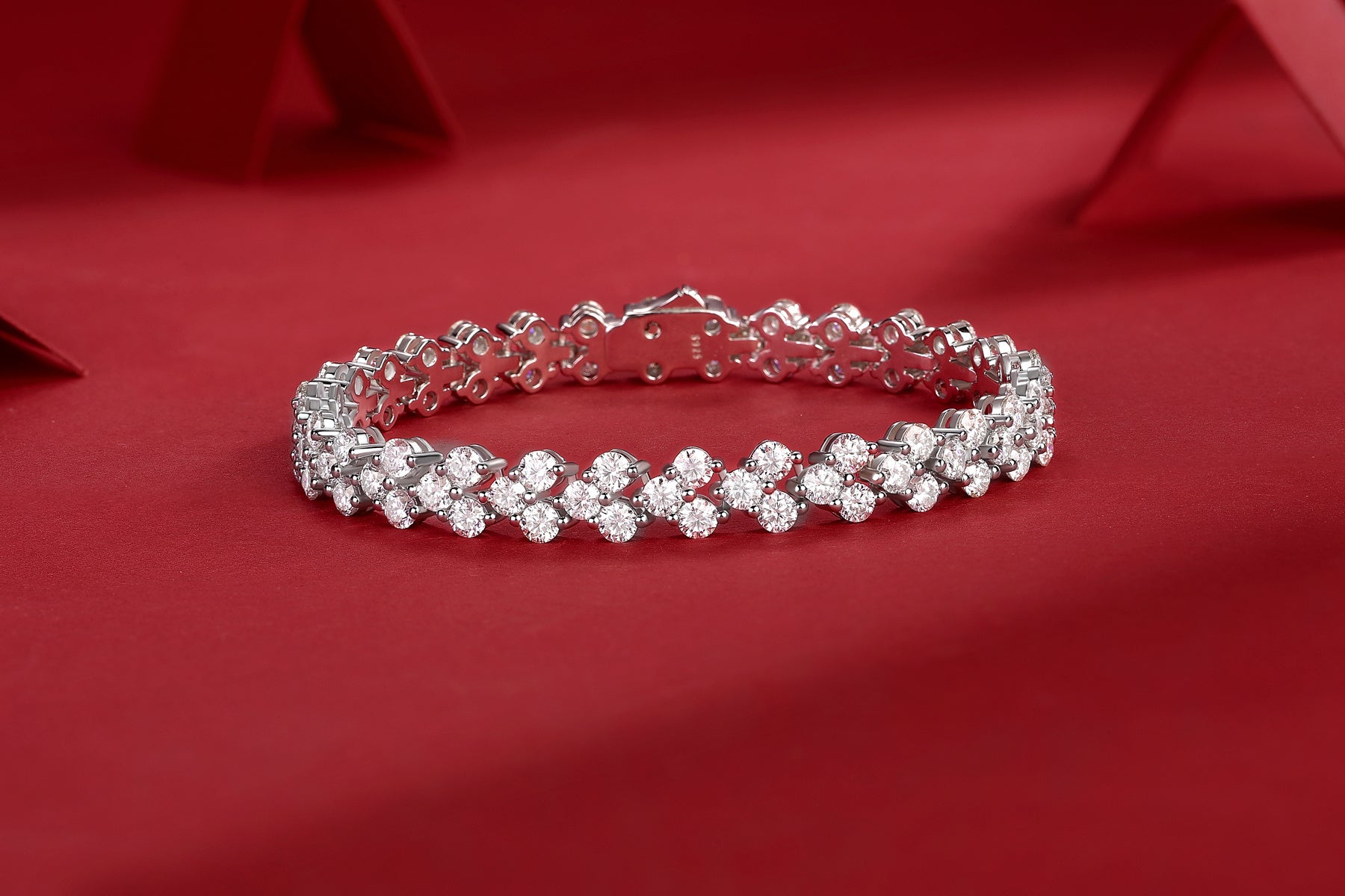 Kanong Luxury Mossan Diamond -  S925 Silver Bracelet