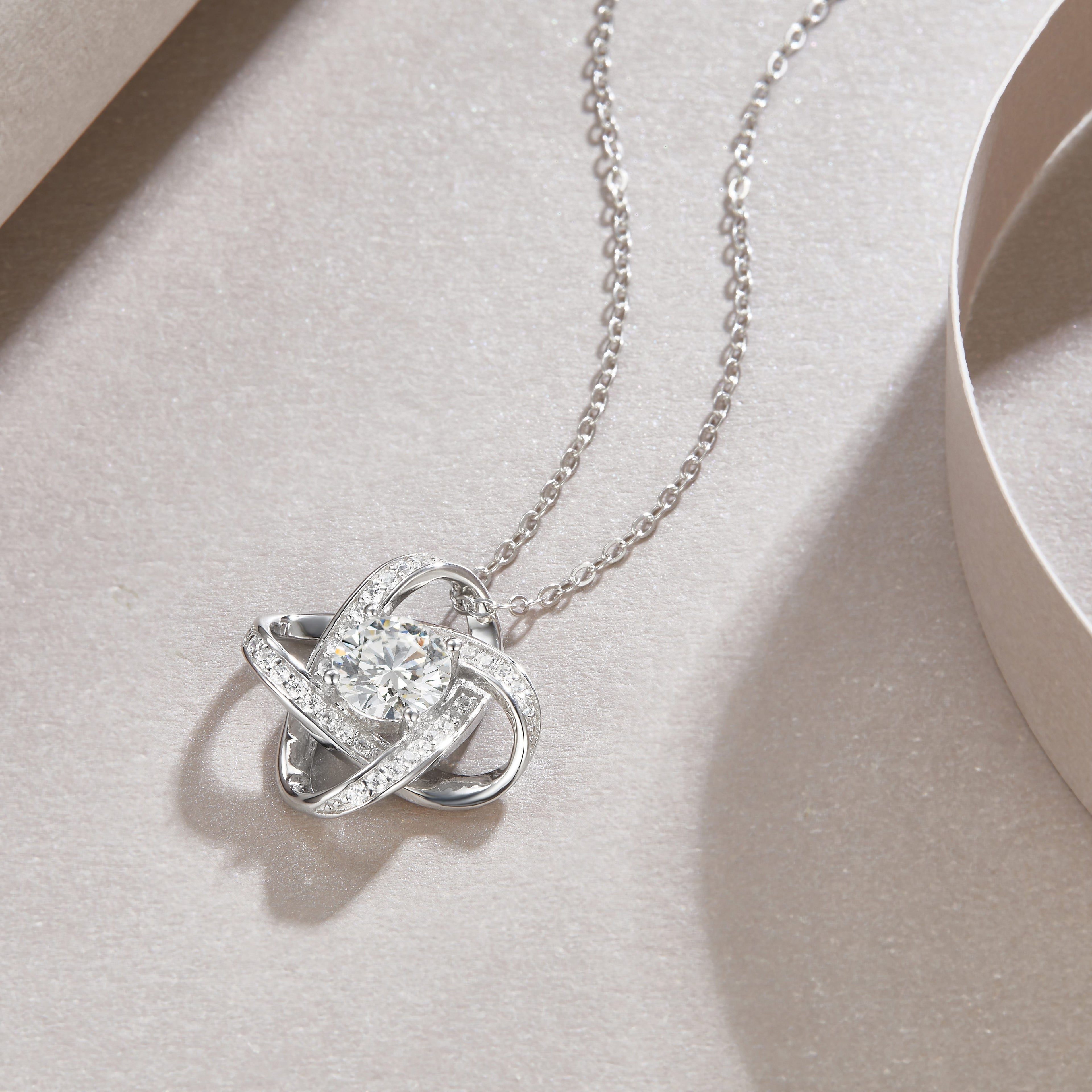 Interlinked necklace 1-carat Moissanite S925 Sterling Silver And Platinum Plating