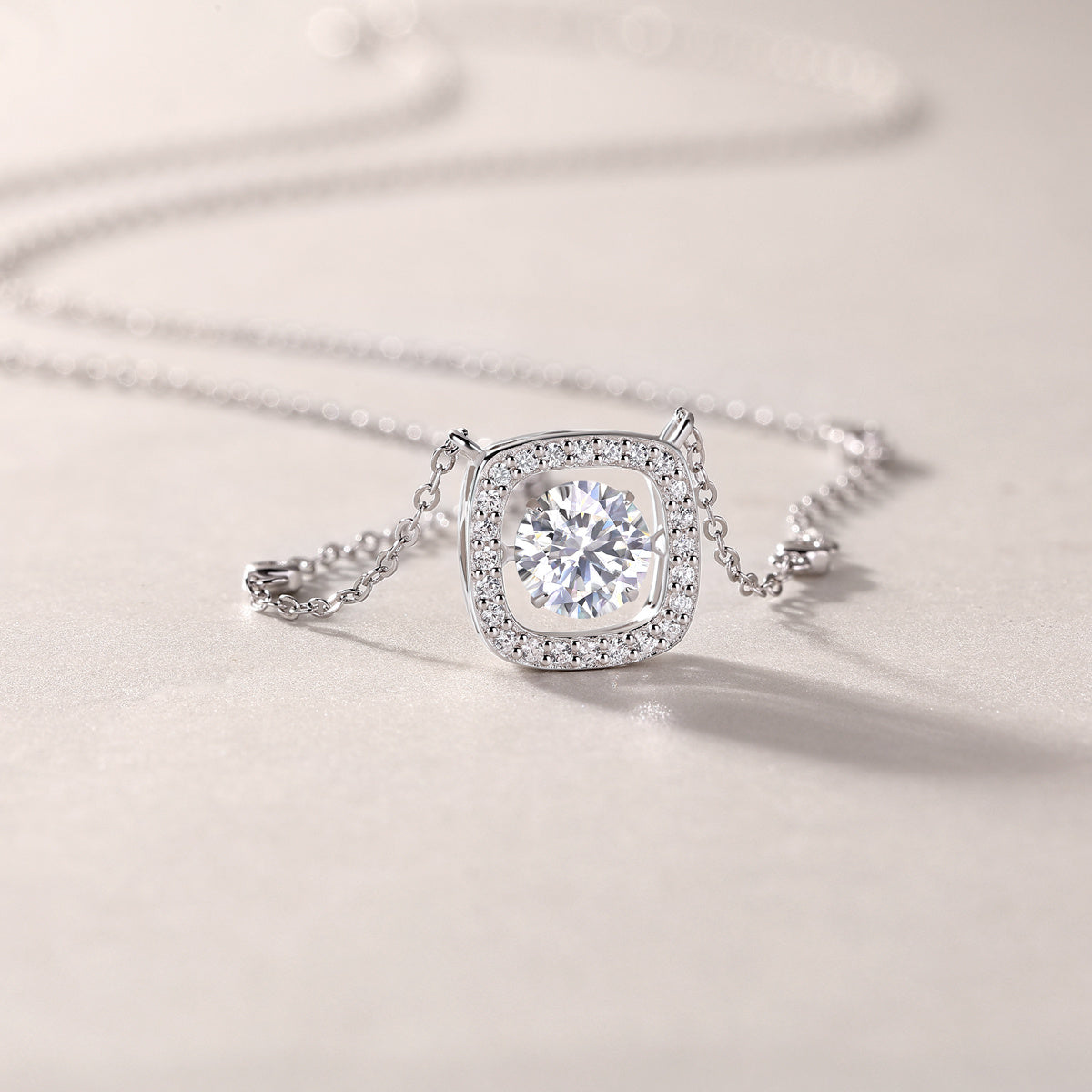 Luxury pillow 1-Carat Moissanite Pendant – S925 Silver & Platinum necklace