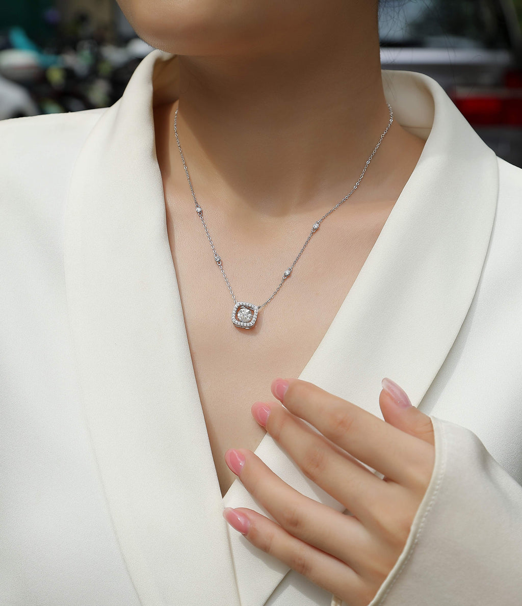 Luxury pillow 1-Carat Moissanite Pendant – S925 Silver & Platinum necklace