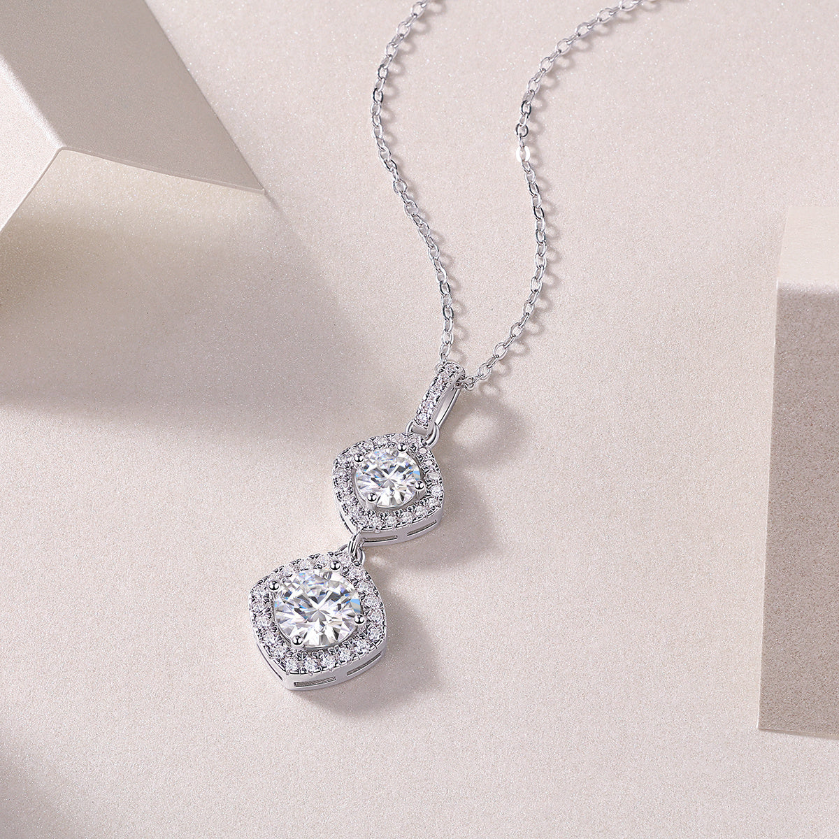 Snowy Wonderland - With 1-carat Moissanite S925 Sterling Silver And Platinum Plating