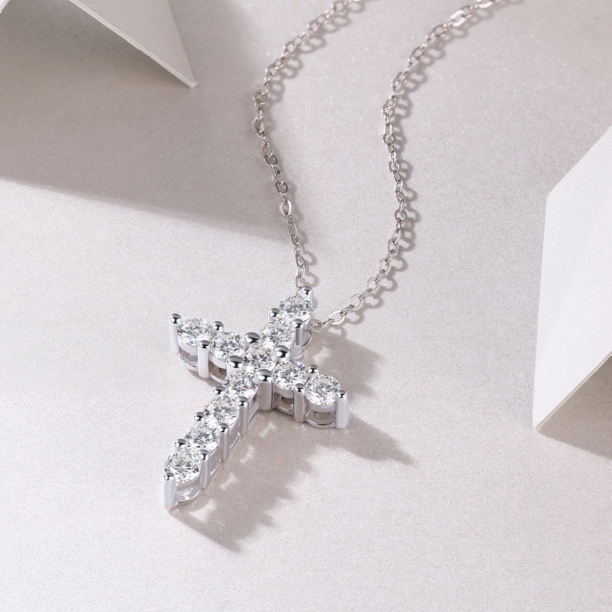 Faith Moissanite Cross Pendant – S925 Sterling Silver & Platinum Plated