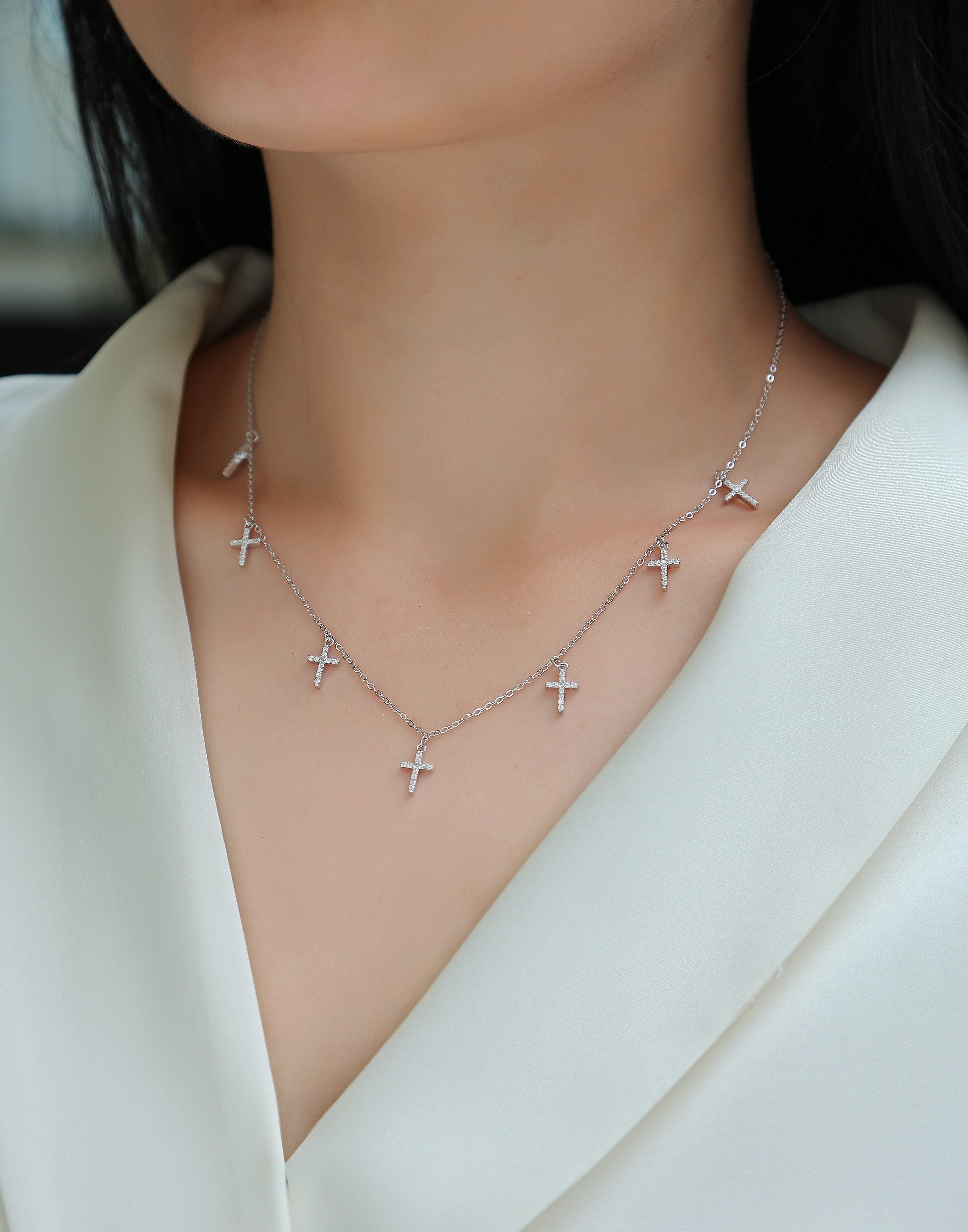 Holy Light Moissanite Cross Pendant – S925 Silver & Platinum