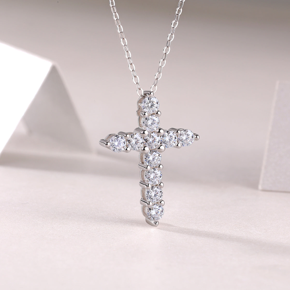 Faith Moissanite Cross Pendant – S925 Sterling Silver & Platinum Plated